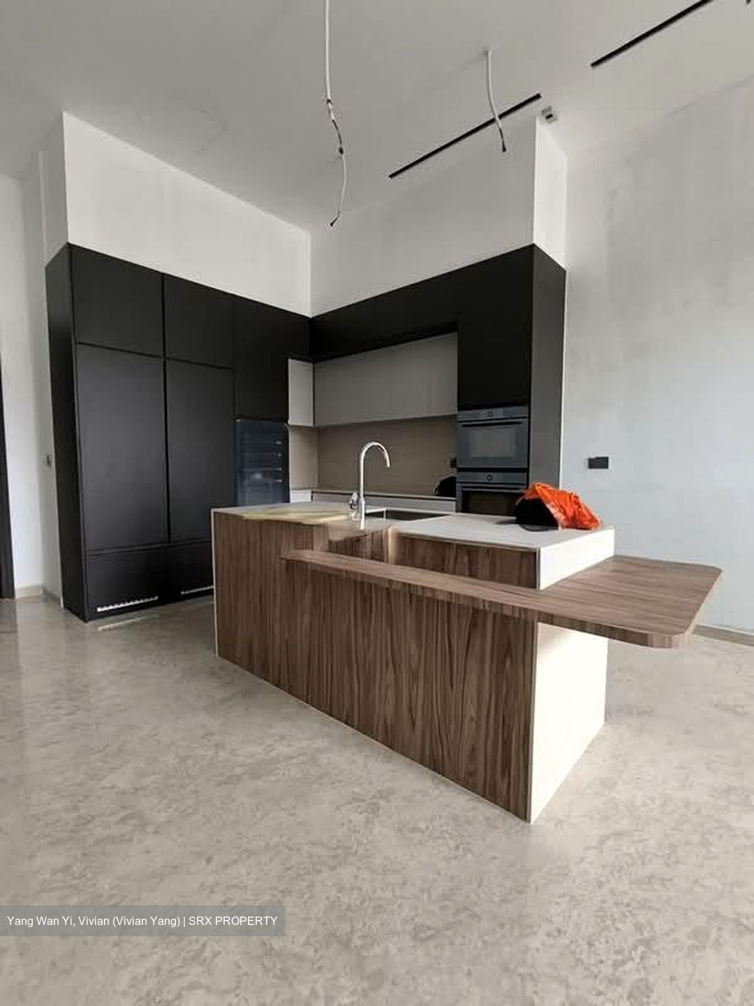 Hillview Villas (D23), Terrace #588850531